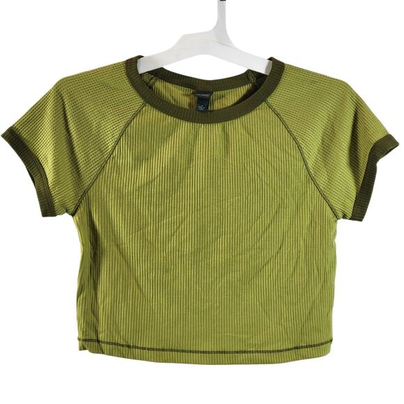 Wild Fable Women's Short Sleeve Ribbed Crop Top, Green, Size M, NWT - Picture 1 of 6